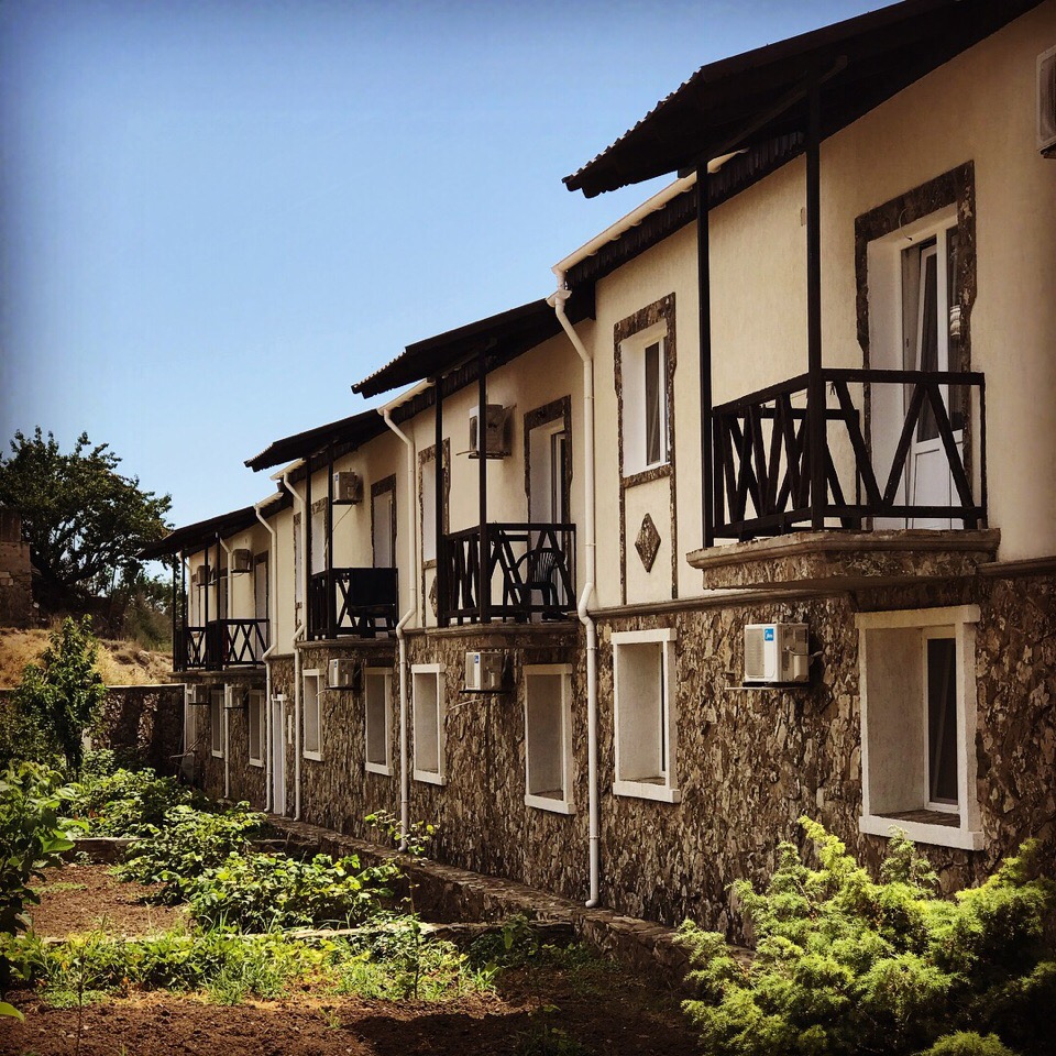 Гостиница Амели — номера с балконами